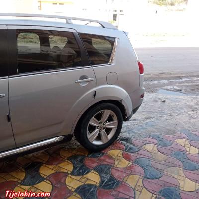 Peugeot 4007 - Thumbnail 2