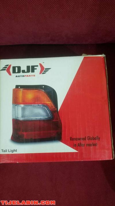 أضواء خلفية لسيارة ماروتي سوزوكي مستعملة في حالة جيدة جدا - Thumbnail 3