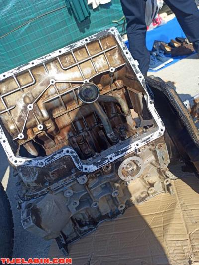 علبة سرعات .مع. القسم السفلي لمحرك /.d.f.m. هامر /1.3 - Thumbnail 4