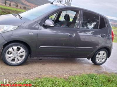 I10 special edition Machi 260 nedif fih racora f lel arrière - Thumbnail 3