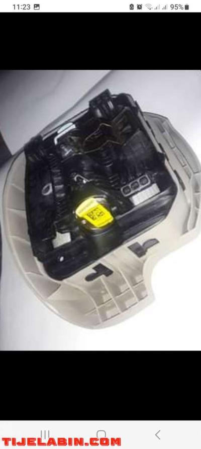 air bague volant Mégane2 scinic neuf original made in France - Thumbnail 2