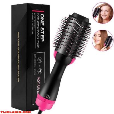 Brosse à air chaudUn bigoudi - Bab Azzouar, Alger