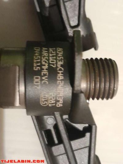 3 injecteurs 2.0 litres naissan reneault - Thumbnail 4