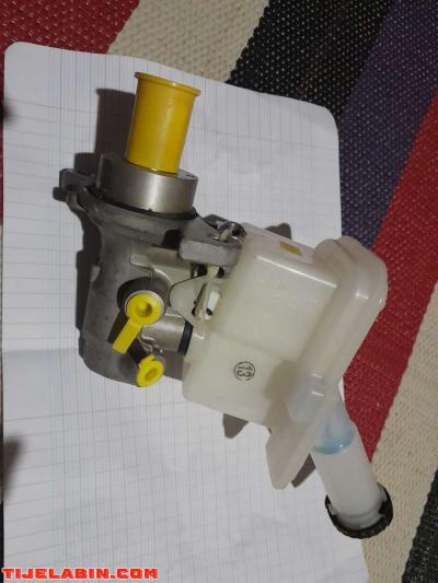 maître cylindre nissan micra neuf original made in india - Thumbnail 2