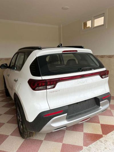 kia sonet 2022 - Thumbnail 5