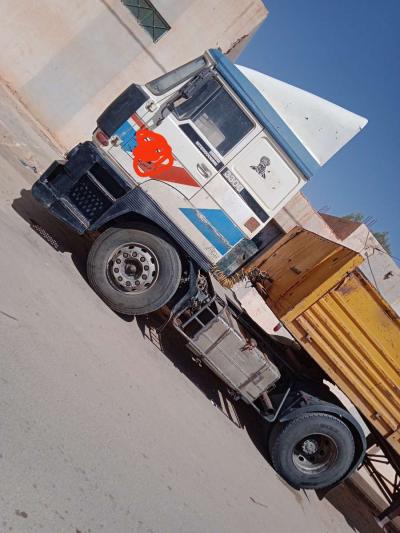 عبارة عن شاحنةDAF - Thumbnail 2