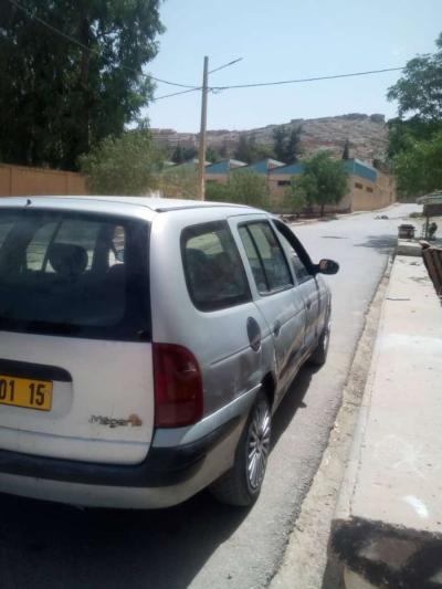 Renault Mgane 1 anne  2001 la toute - Thumbnail 6