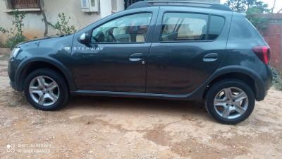 Stepway - Thumbnail 5