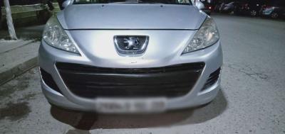 Peugeot 207 essence 14 simple - Thumbnail 4