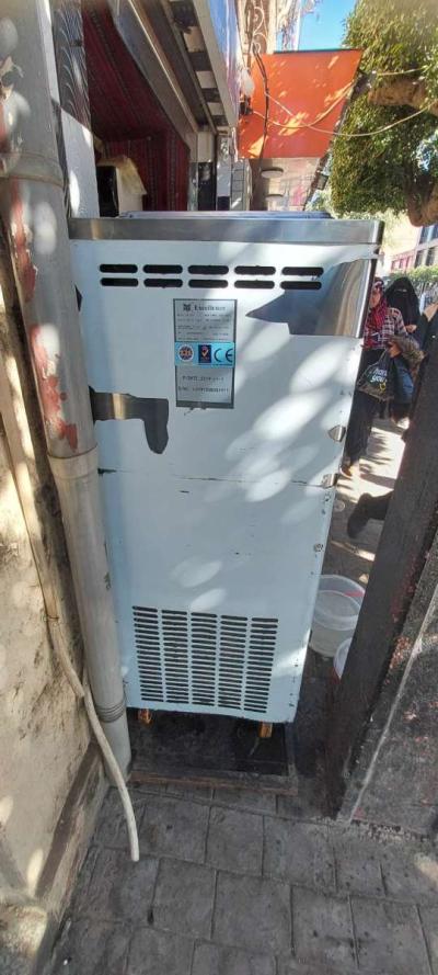 ماشينة مثلجات وصوربي في حالة جيدة - Thumbnail 2