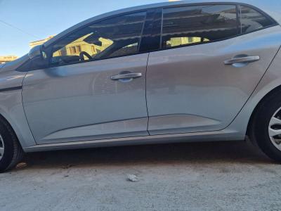 سيارة رونو - Thumbnail 5