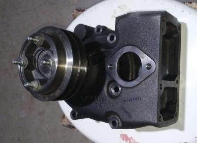 POMPE A  EAU POUR VOLVO F10