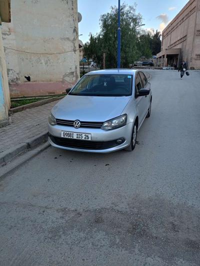 polo Sedan - Thumbnail 4