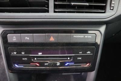 T CROSS - Thumbnail 6