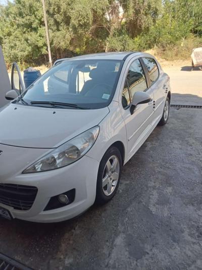 Peugeot 207 - Thumbnail 2