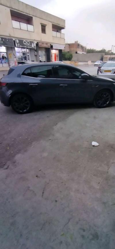 megane rs line 2022 - Thumbnail 3