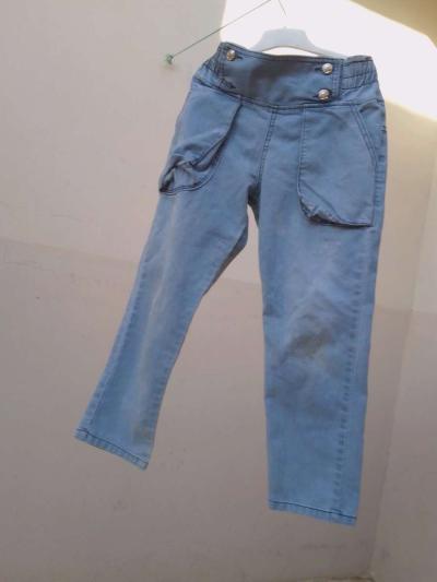 سروال دجينز للبنات يلبس من عمر 8 الى 10سنوات