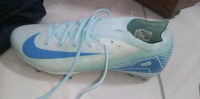 حذاء كرة قدم - Thumbnail 2