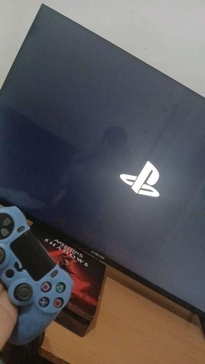 ps4 slim 500Gb