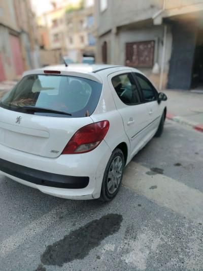 207 14 hdi - Thumbnail 4