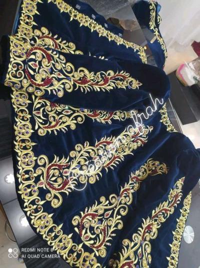 ملابس أعراس تقليدية للبيع وخياطة - Thumbnail 3