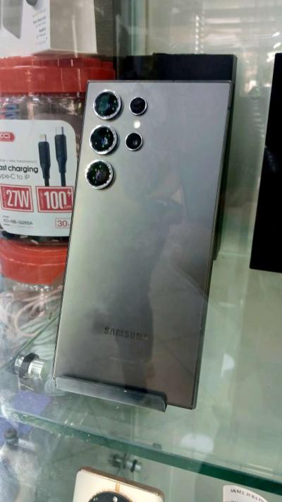 tlphone S24 ultra - Thumbnail 2