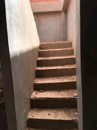 منزل بمساحة 150 متر بقرية الحوض يبعد  ولاية البيض ب 15 كلم - Thumbnail 6