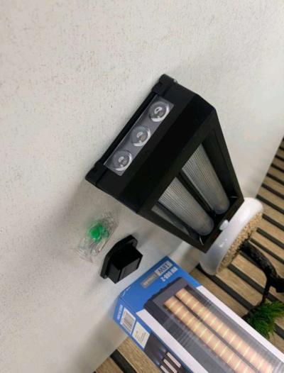 مصباح شمسي خارجي ذكي  إنارة قوية بدون فواتير - Thumbnail 4