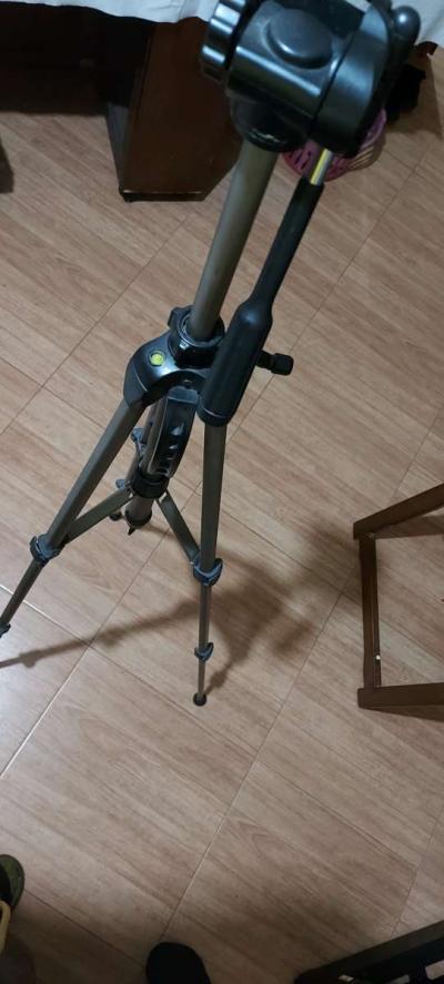 tri pieds pour camera - Thumbnail 4