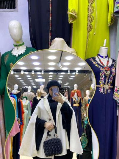 Capes moderne 2026 - Thumbnail 4