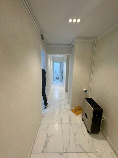 F4 0540376601 - Thumbnail 3