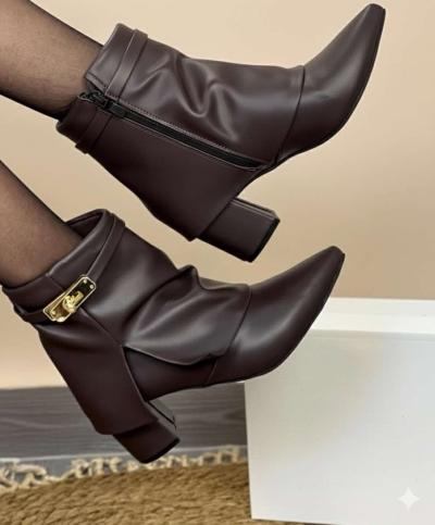 Stylish Short Boots - Thumbnail 3