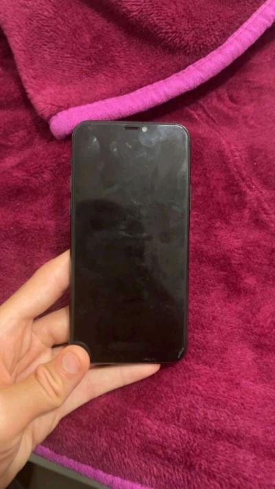 ايفون 11 برو باتري84 باي باص - Thumbnail 2