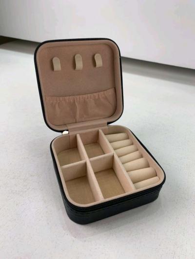 علبة تنظيم المجوهرات - Thumbnail 4