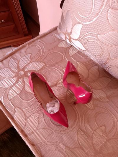 chaussure rouge - Thumbnail 2