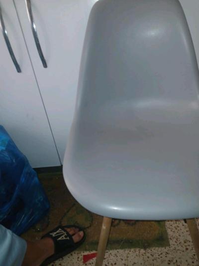 table de cuisine avec 4 chaises - Thumbnail 4