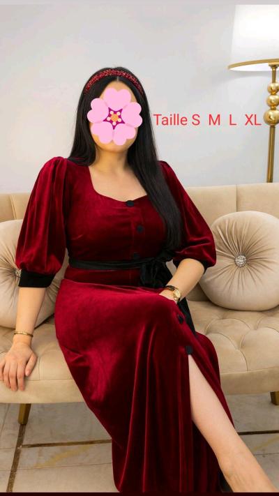 Robe Velour Rouge - Thumbnail 2