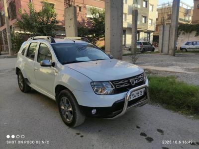 voiture duster 2015 - Thumbnail 4
