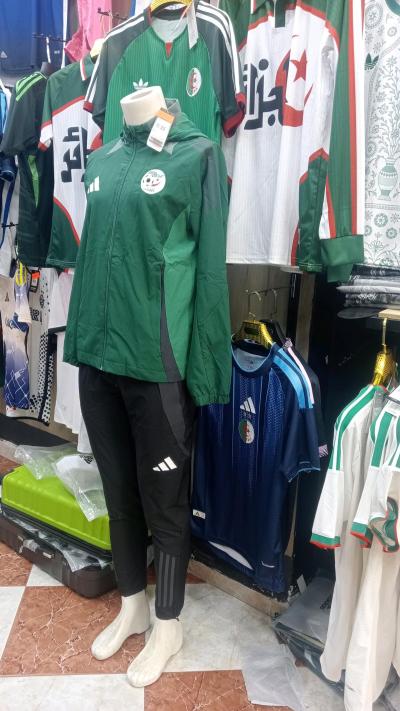 ملابس رياضية رجال واطفال - Thumbnail 4