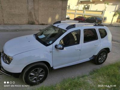 voiture duster 2015 - Thumbnail 3