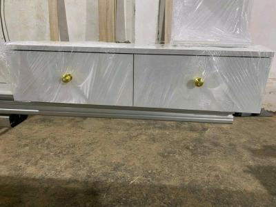 Une Coiffeuse - Thumbnail 3