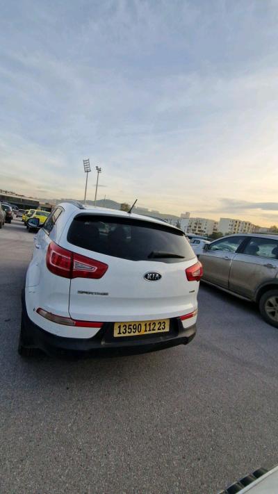 KIA SPORTAGE  CRDI  4 2 ANNE 2012 PREMIERE MAIN