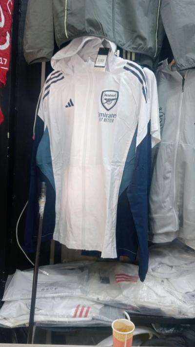 ملابس رياضية رجال واطفال - Thumbnail 2