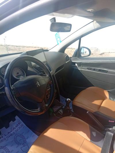 207 2012 essence - Thumbnail 4