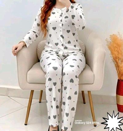 بيجامة نسائية أنيقة تهبل متوفرة بالوان جميلة - Thumbnail 3