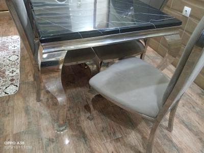 table  manger - Thumbnail 2