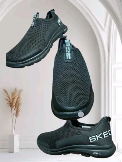 Skechers - Thumbnail 3