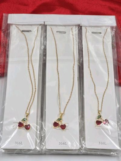 La Cerise  AC collier