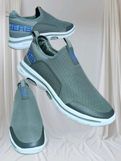 Skechers - Thumbnail 2
