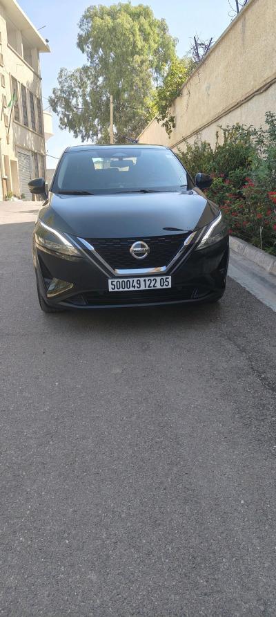 nissan Qashqai essence 13 TCE 140 machia 94000 boite manuel - Thumbnail 2